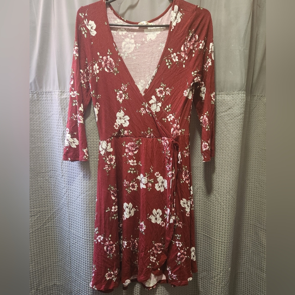 Heart Hips Burgundy and White Floral Dress